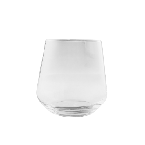 Aires de vino blanco portugués con vasos para 4